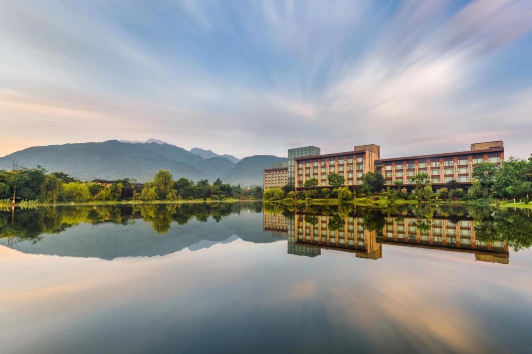 Le Méridien Emei Mountain Resort Emeishan Exterior foto