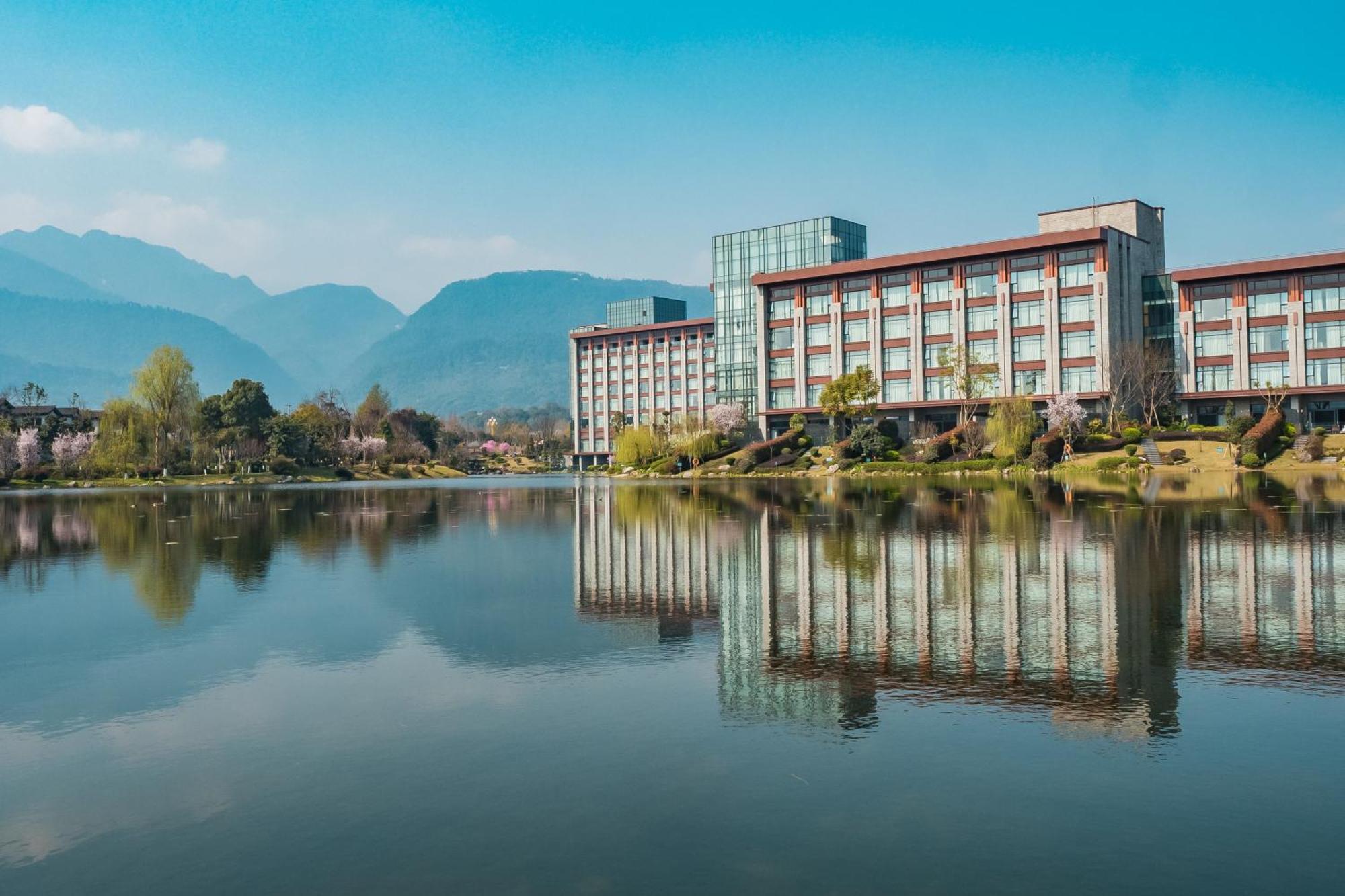 Le Méridien Emei Mountain Resort Emeishan Exterior foto